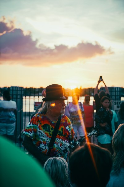 THEPLACESWE_2017_USA-2-12